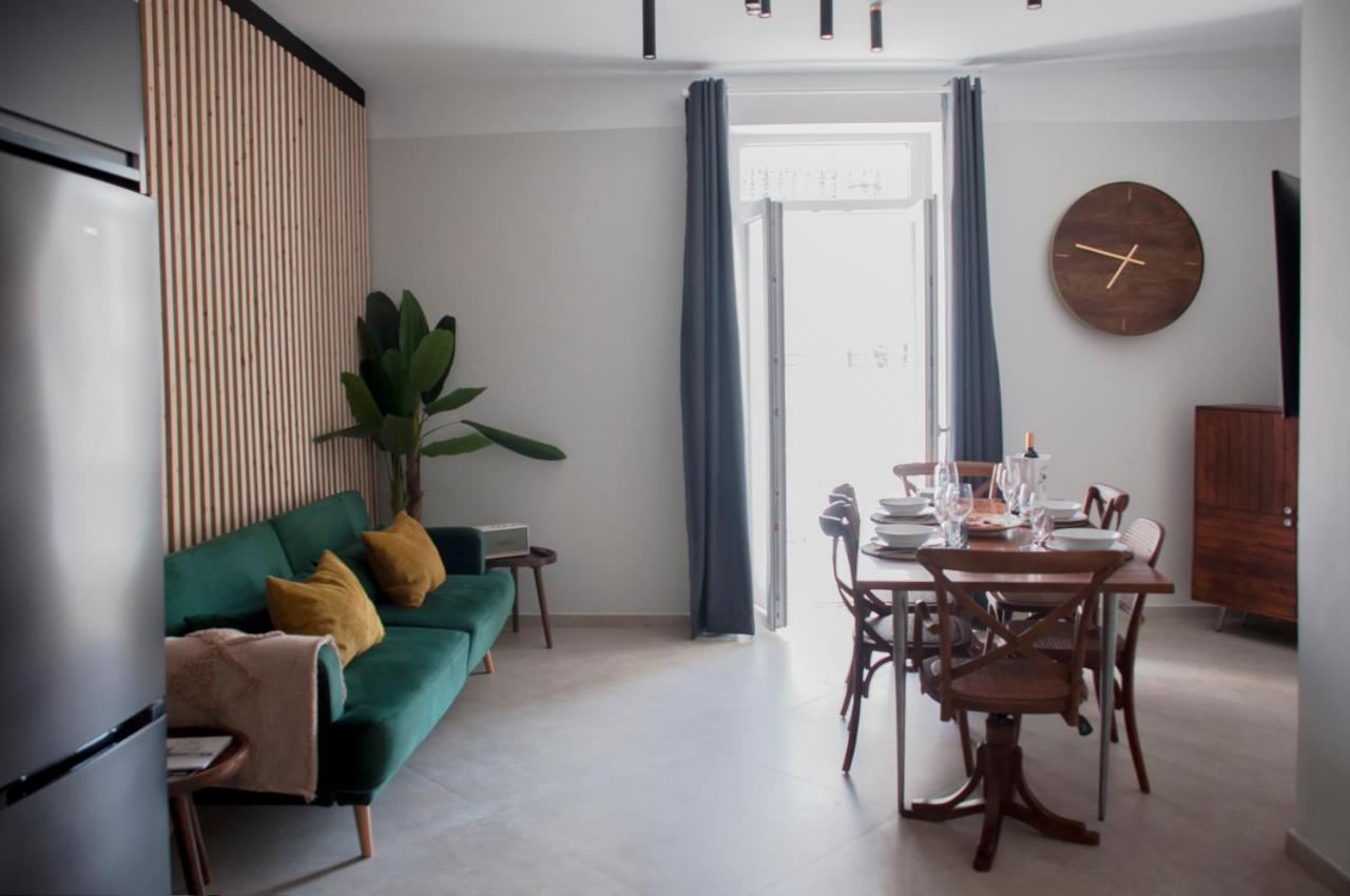 Valencia Apartamentos Goya Екстериор снимка