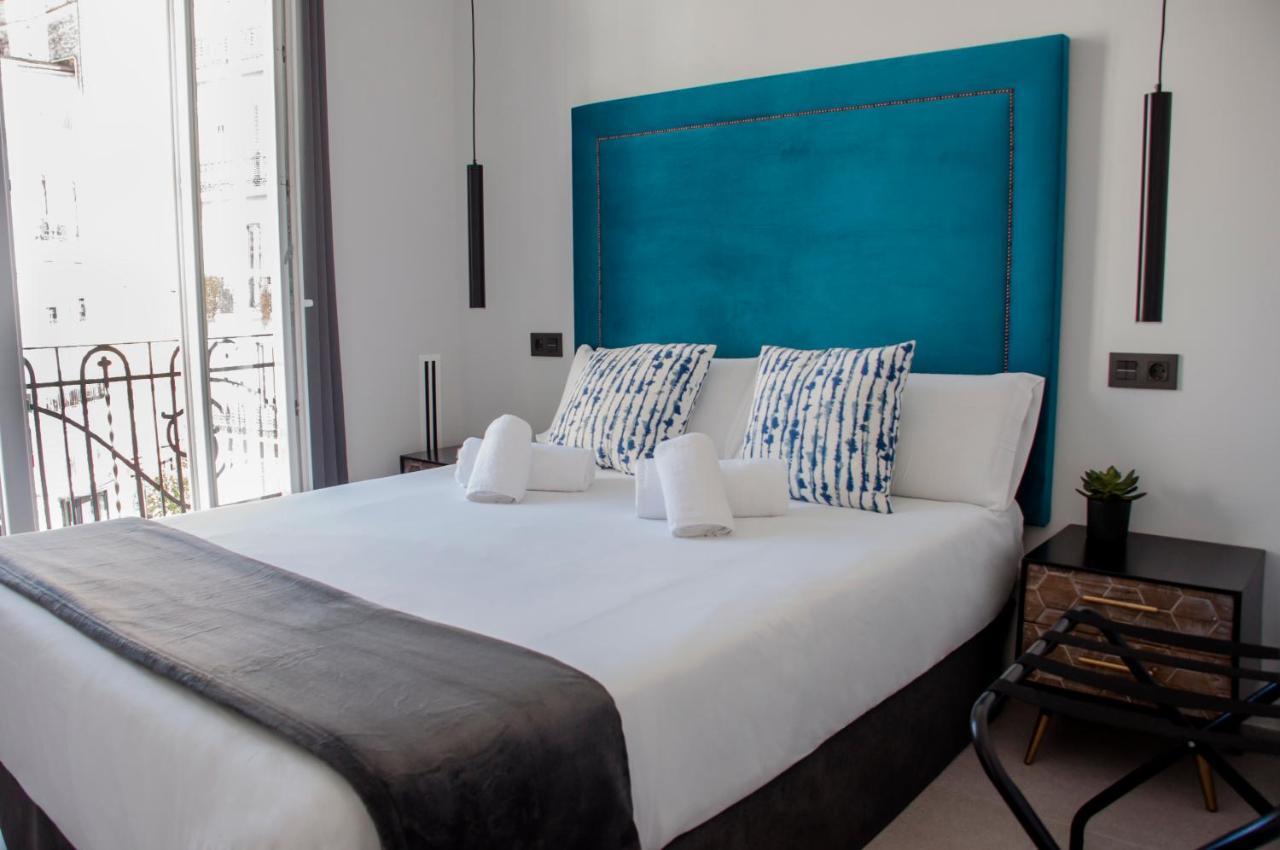 Valencia Apartamentos Goya Екстериор снимка