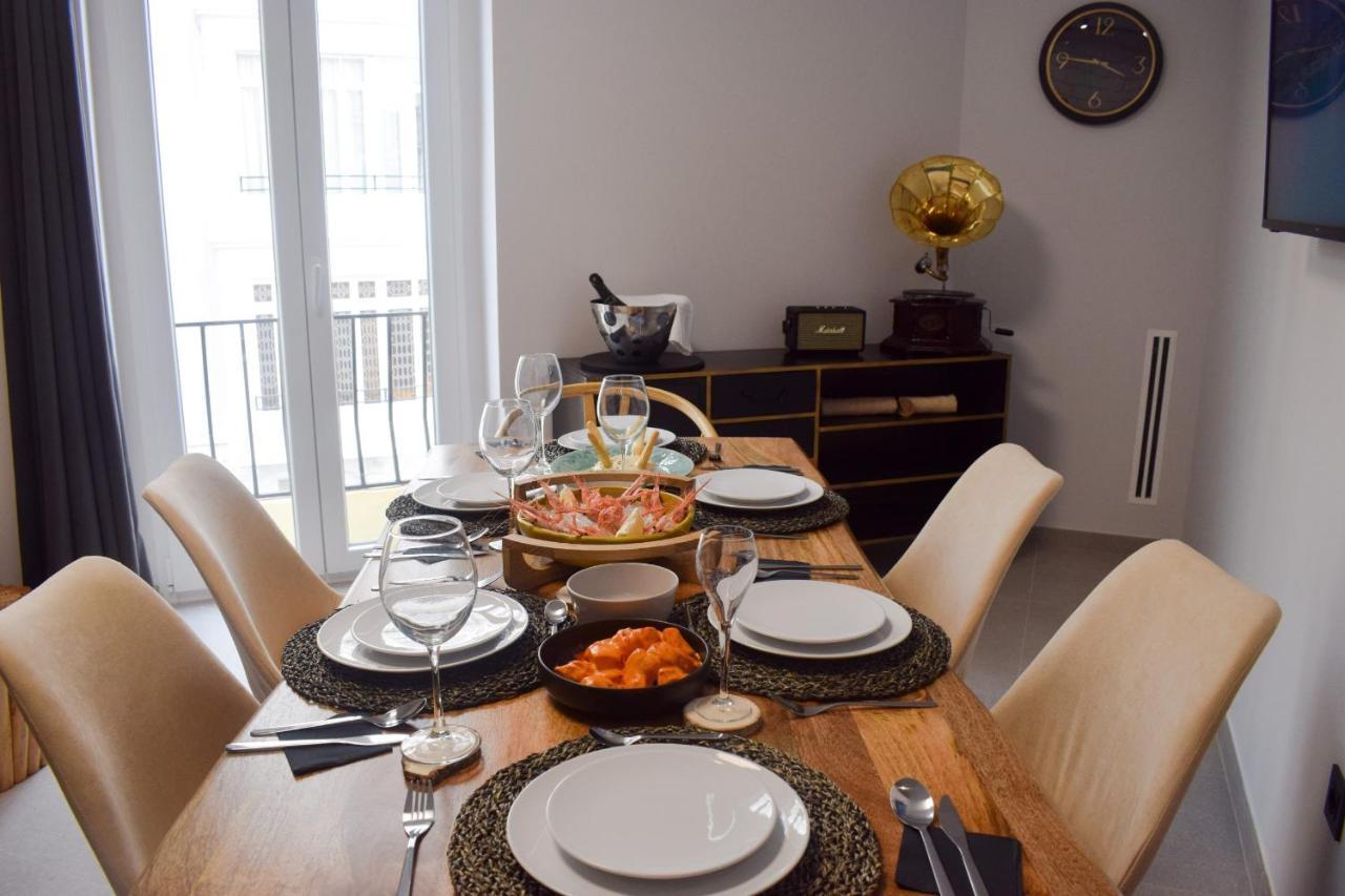 Valencia Apartamentos Goya Екстериор снимка