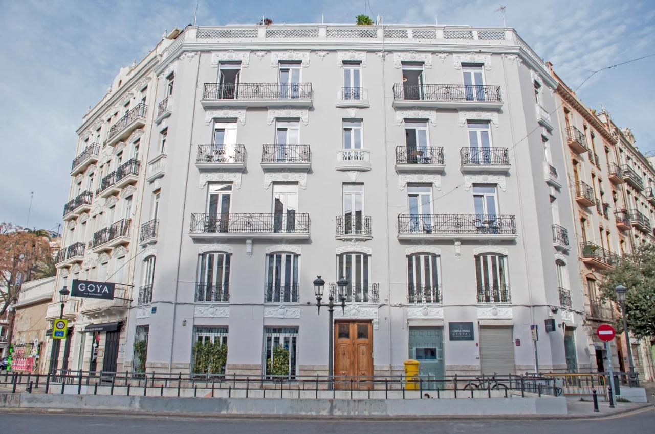 Valencia Apartamentos Goya Екстериор снимка