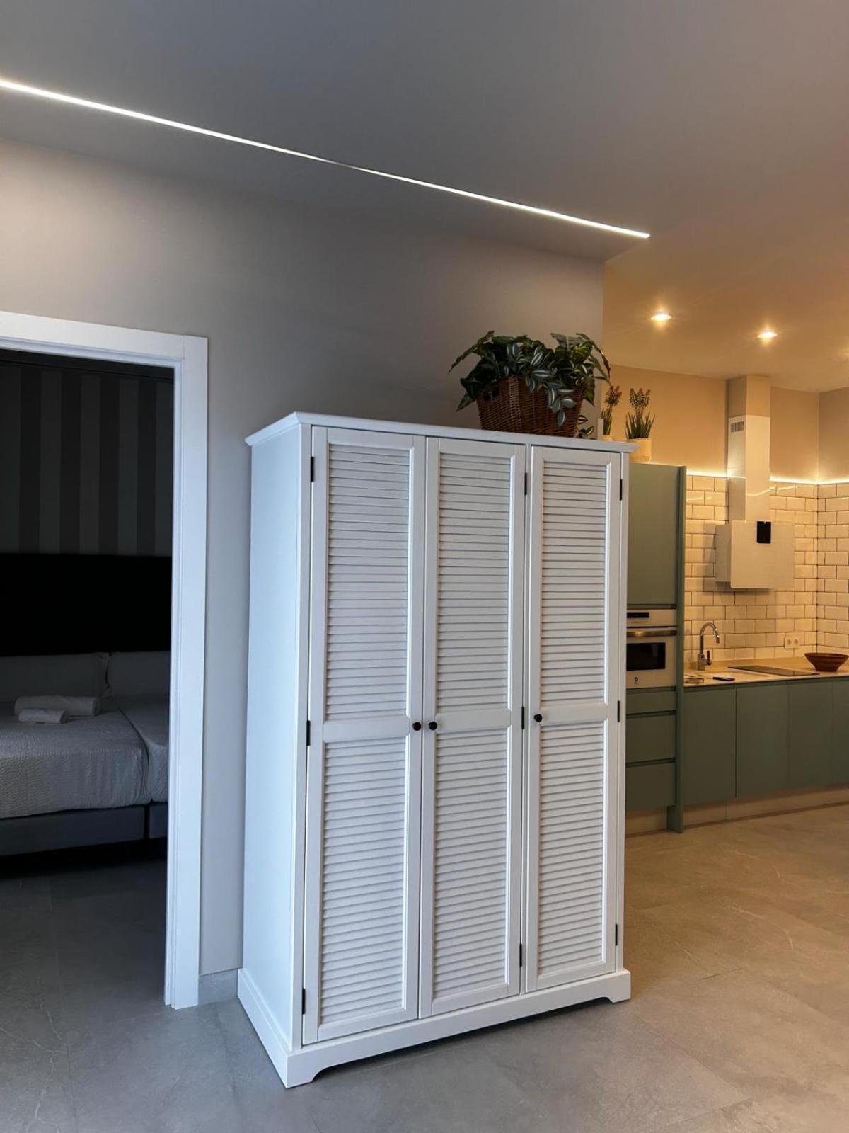 Valencia Apartamentos Goya Екстериор снимка