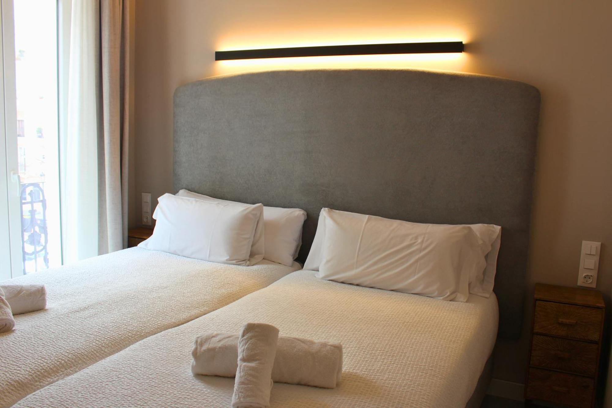 Valencia Apartamentos Goya Екстериор снимка