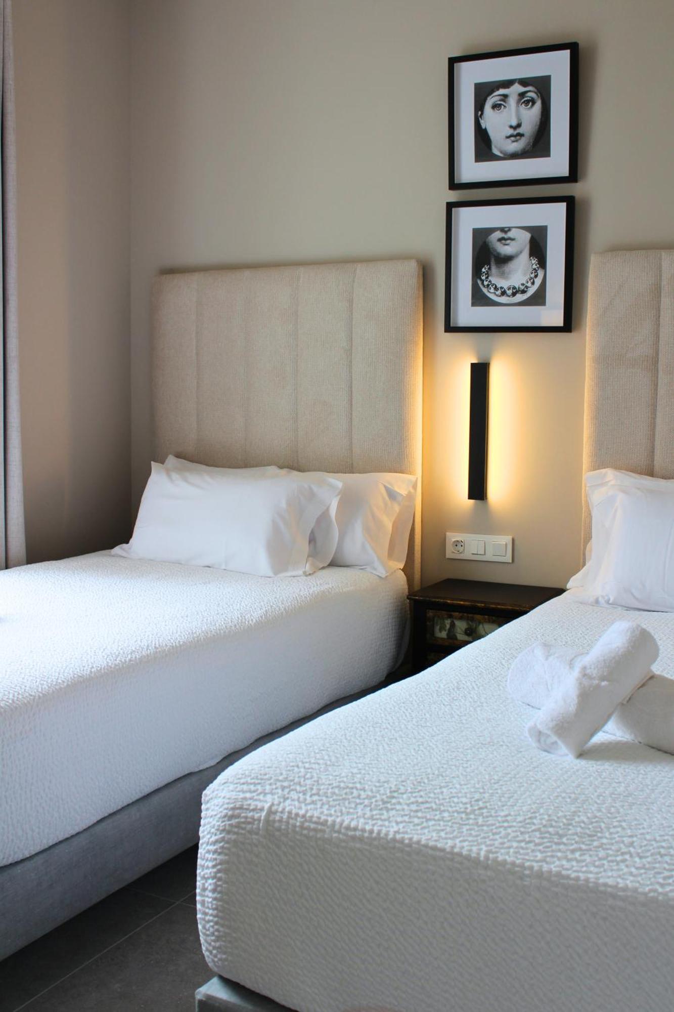 Valencia Apartamentos Goya Екстериор снимка