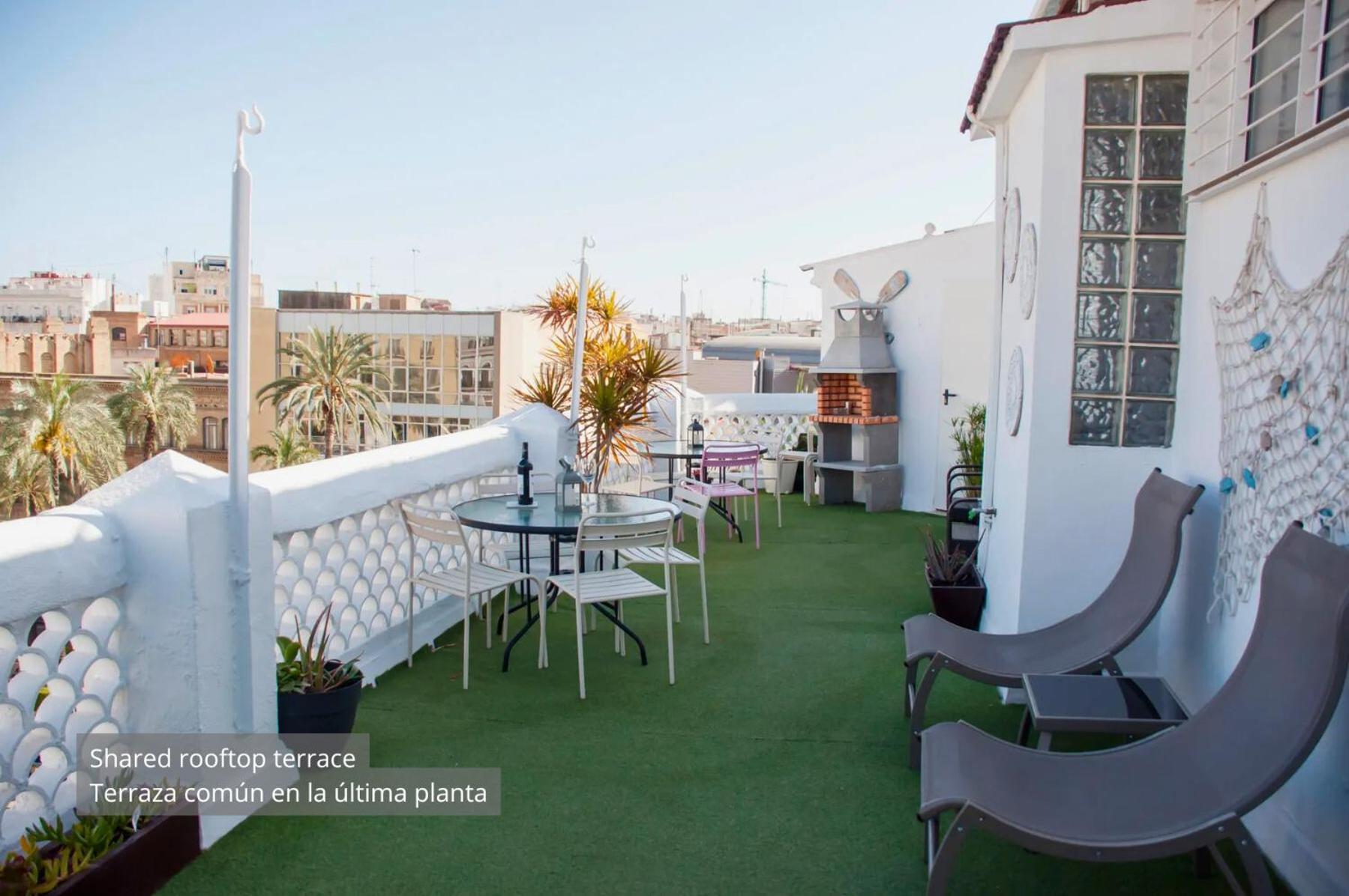 Valencia Apartamentos Goya Екстериор снимка